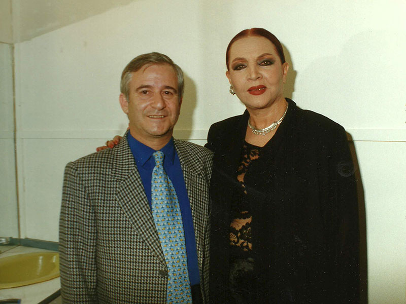 1992-1993-Director artístico internacional del programa de Ven al Paralelo con Sara Montiel